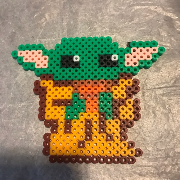 Baby Yoda Keychain Beads - Picture 2 of 3